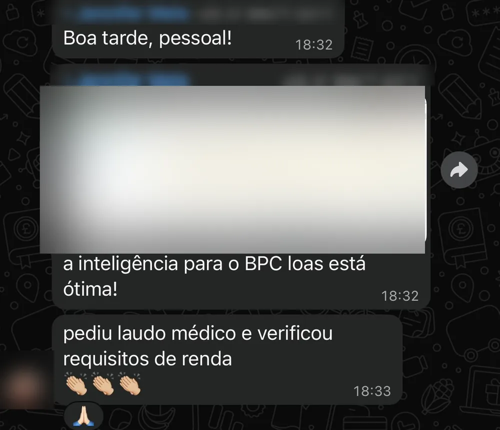 Conversa de WhatsApp: cliente elogia a inteligência da IA na triagem de um caso de BPC/LOAS, destacando que pediu laudo médico e verificou requisitos de renda.